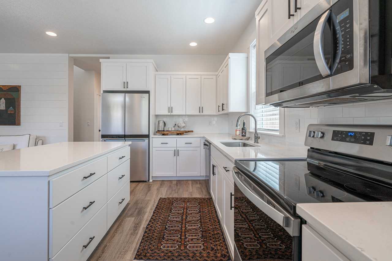 3598 Ne Jacob St #NA - Photo 7 of 14