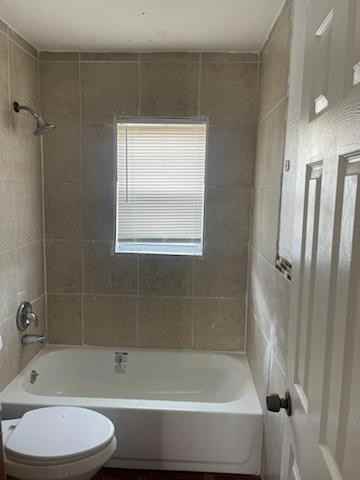 633 W 9th St #A - Photo 3 of 5