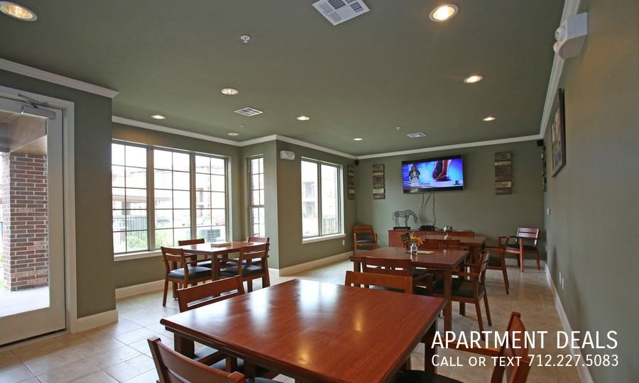 Hazyl Shadow Dr #3717 - Photo 2 of 2