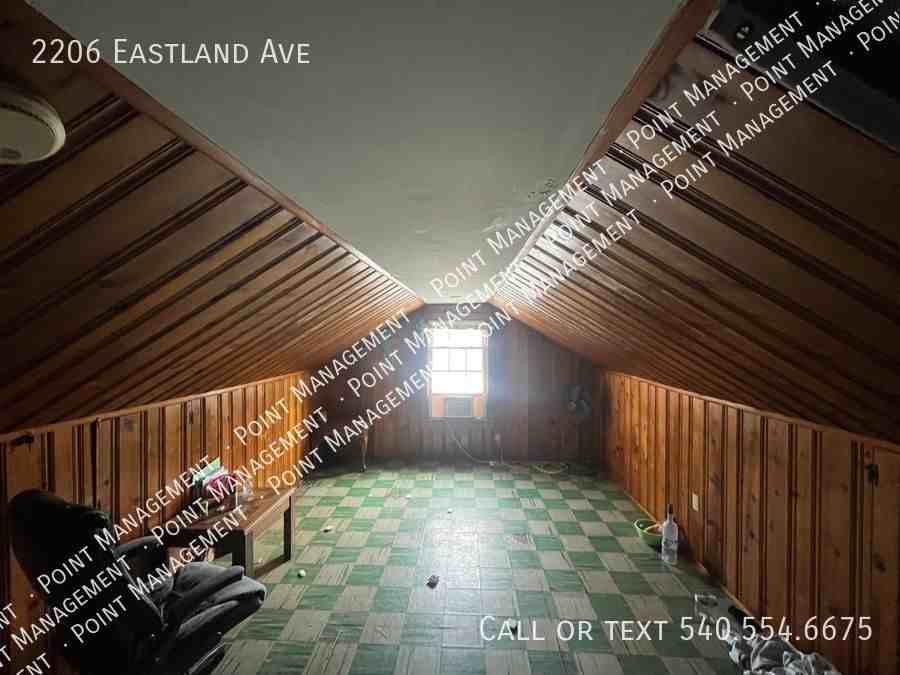 2206 Eastland Ave Se - Photo 3 of 9