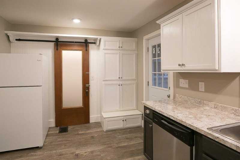 122 Sayre St #A - Photo 3 of 16