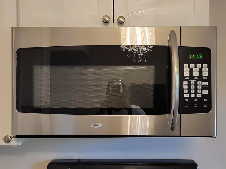 88 Angie Dr #4 - Photo 5 of 10