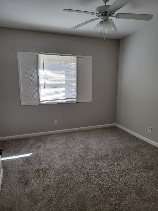 88 Angie Dr #4 - Photo 7 of 10