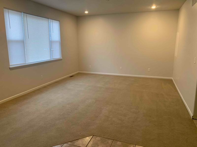 237 Ball Park Rd, Camdenton, MO 65020 2 Bedroom Apartment for 1,100