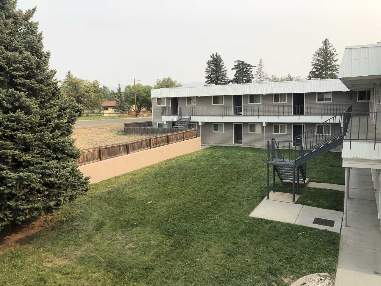 417 South Cedar Street - Photo 5 of 24