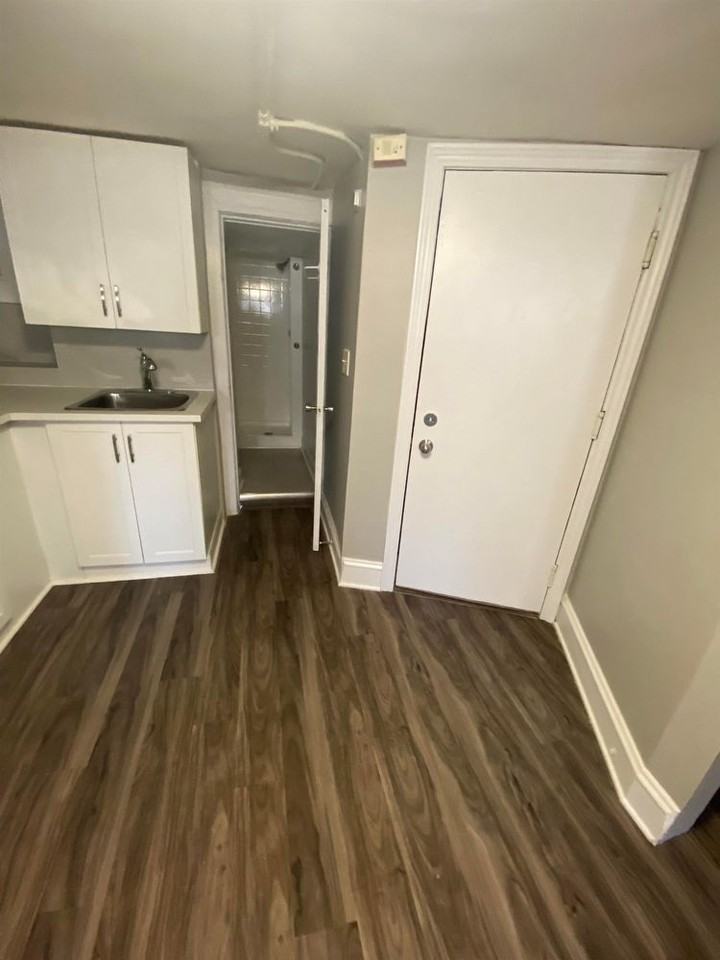 225 2b - 225 St. Patrick Street - Photo 2 of 7