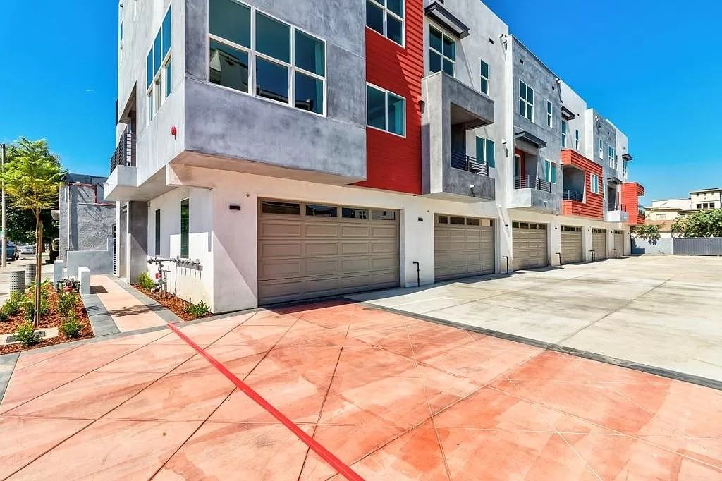 8117 2nd Street - Photo 4 of 10