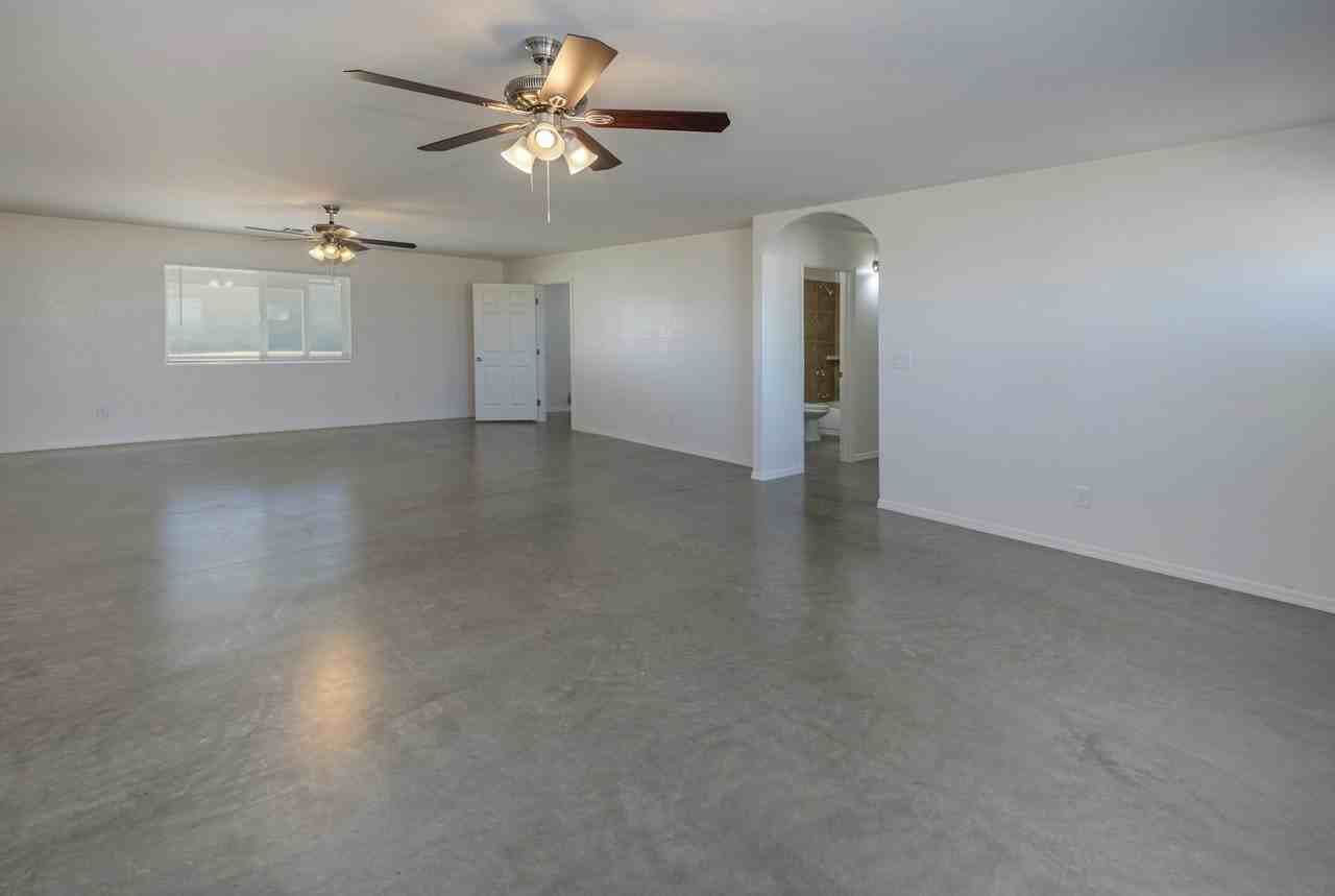 13641 North Quail Run Road, Unit House - Photo 3 of 31
