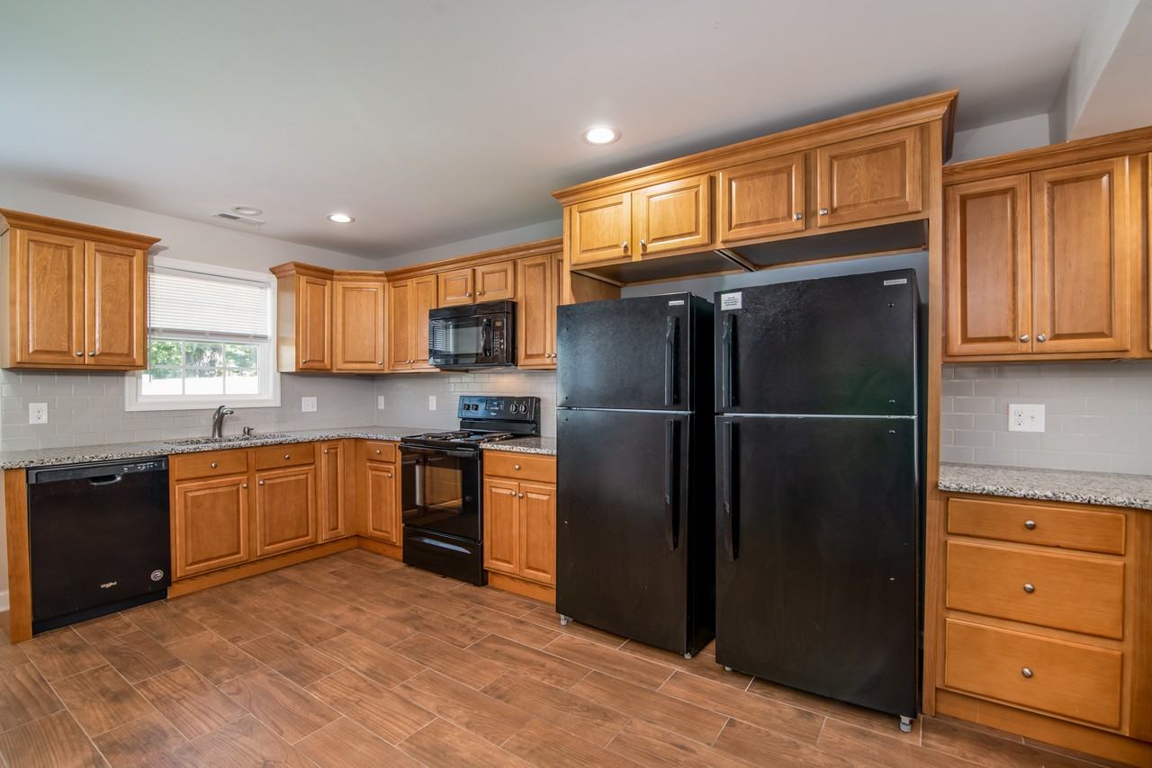 105 Williams Rd #1 - Photo 6 of 34