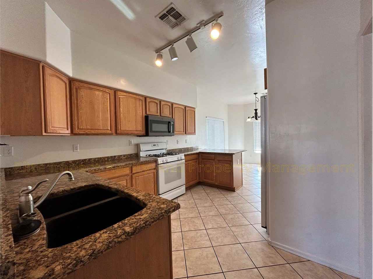 1037 S Speckled Stone Way #1 - Photo 4 of 17