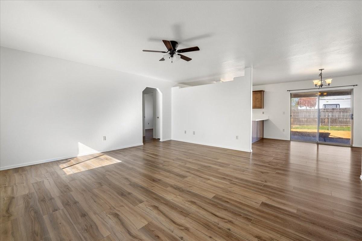 4517 N Sauter Dr E #1 - Photo 5 of 20