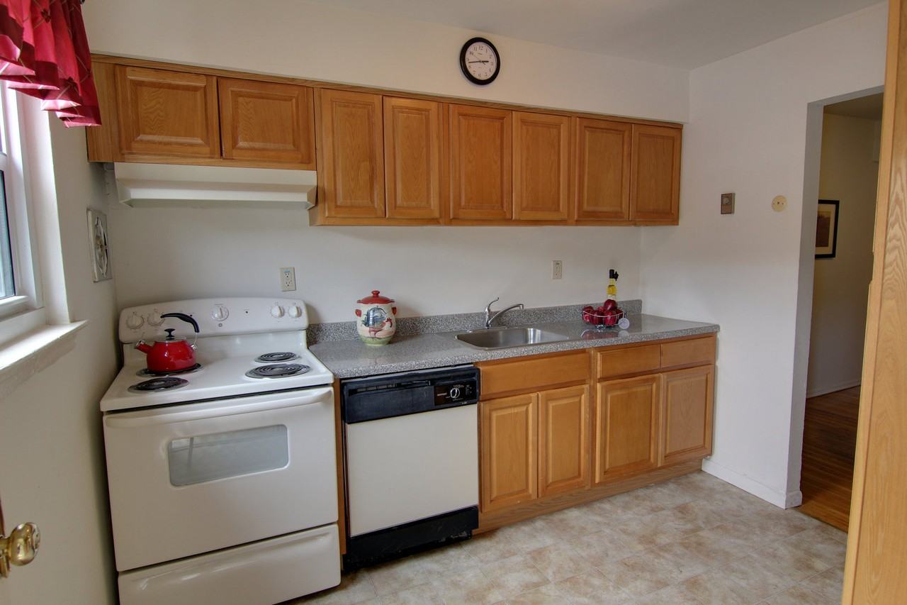 Continental Gardens - Photo 5 of 50