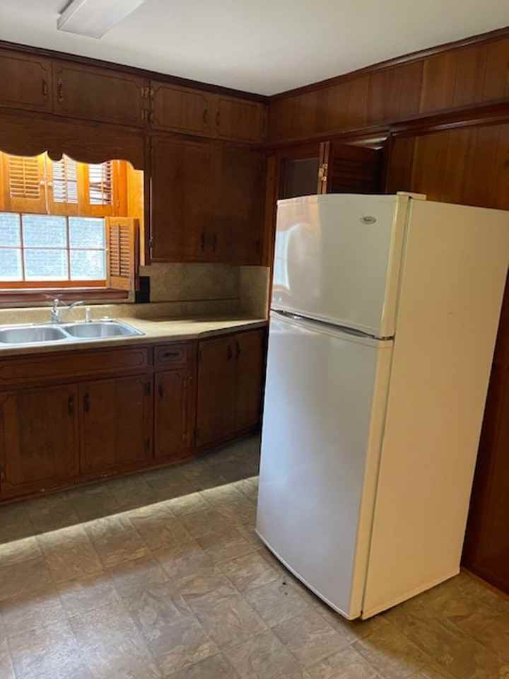 341 Moorefield Dr - Photo 3 of 16