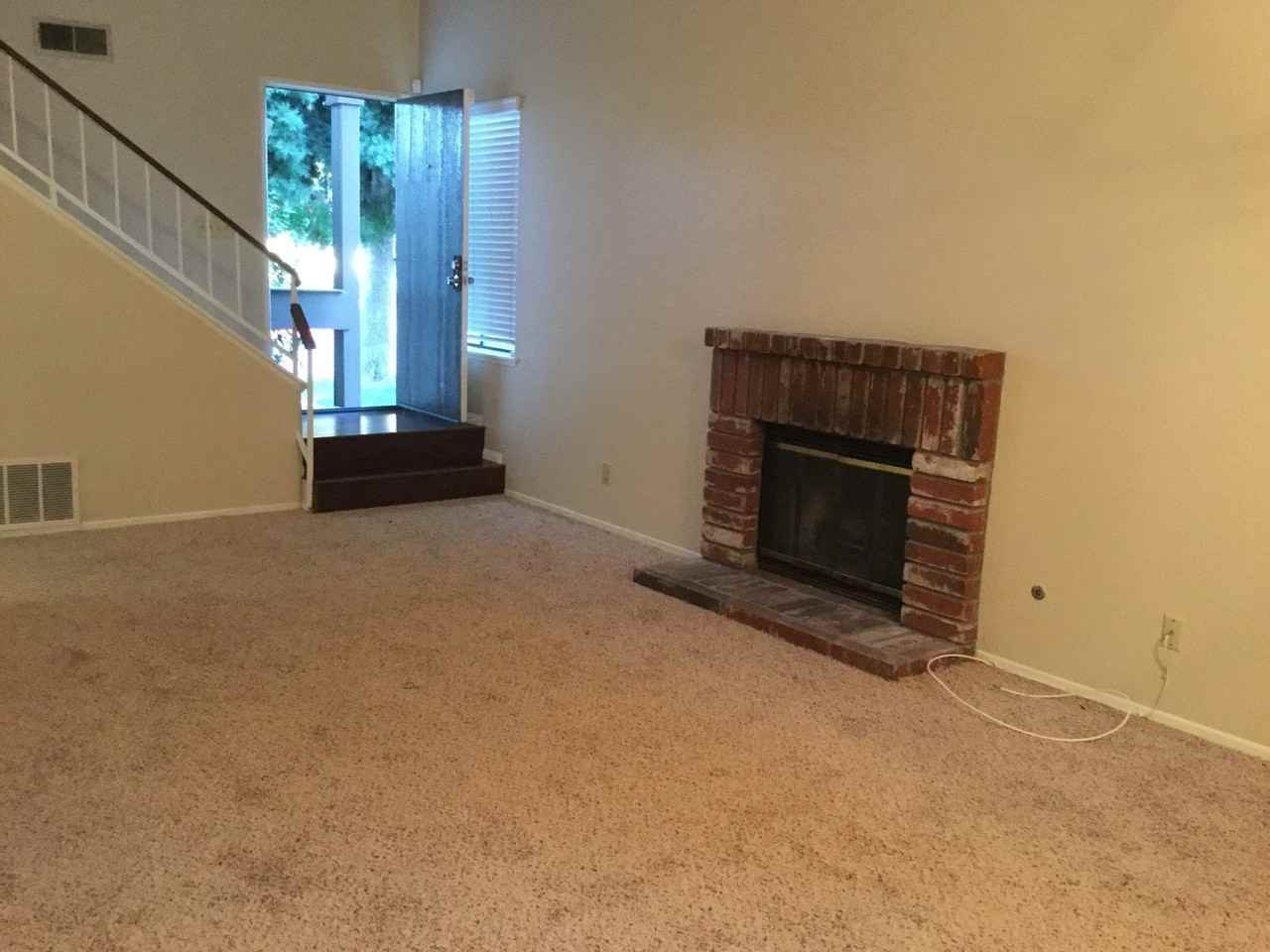 5050 Canyon Crest Dr #25 - Photo 6 of 13