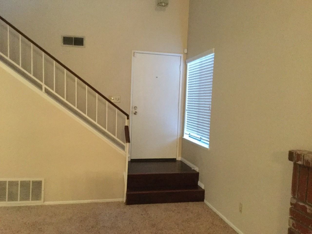 5050 Canyon Crest Dr #25 - Photo 7 of 13