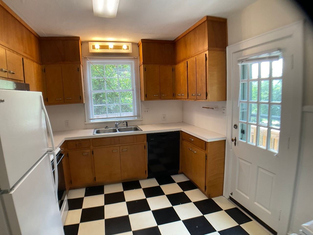 817 Old Pittsboro Rd - Photo 6 of 18