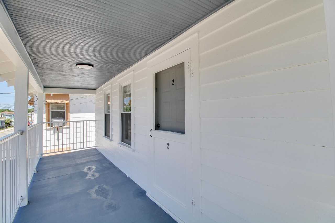 236 N Oleander Ave #2 - Photo 2 of 16