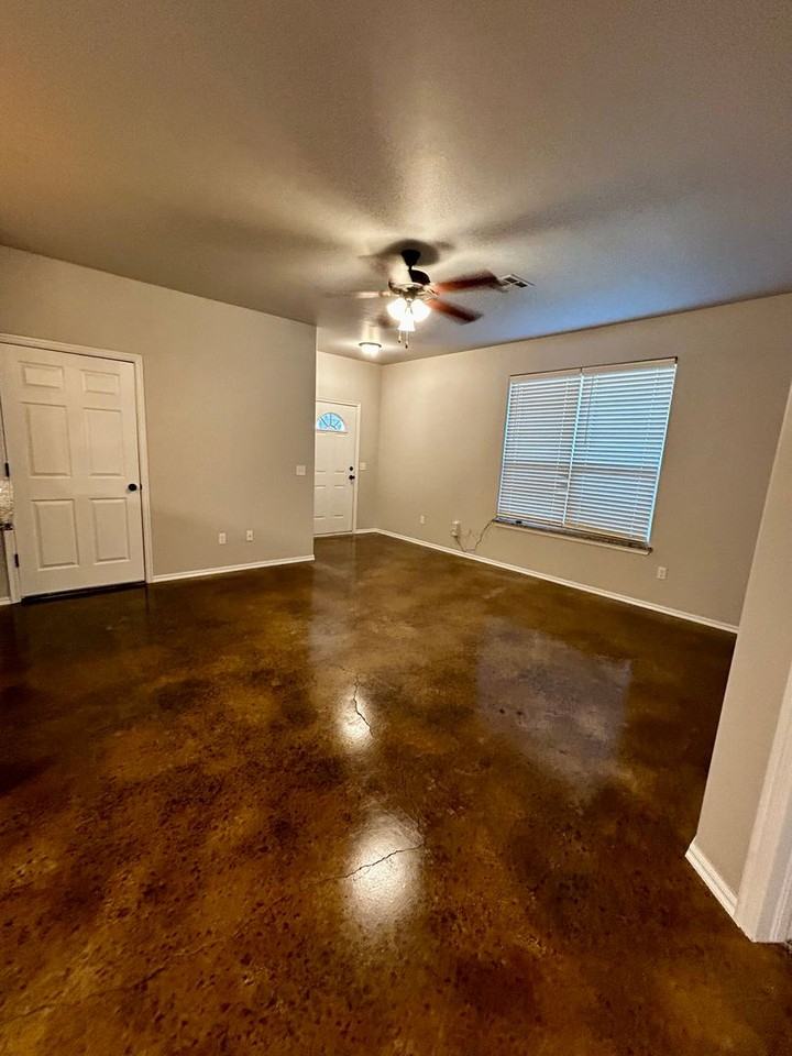 1833 Cypress Ln - Photo 2 of 28