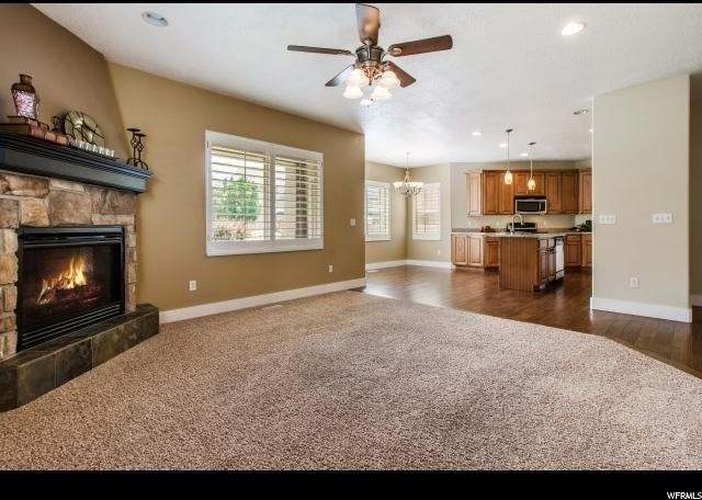 10231 S Eagle Cliff Way - Photo 4 of 33