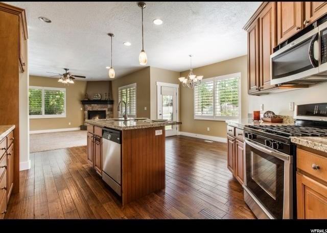 10231 S Eagle Cliff Way - Photo 7 of 33