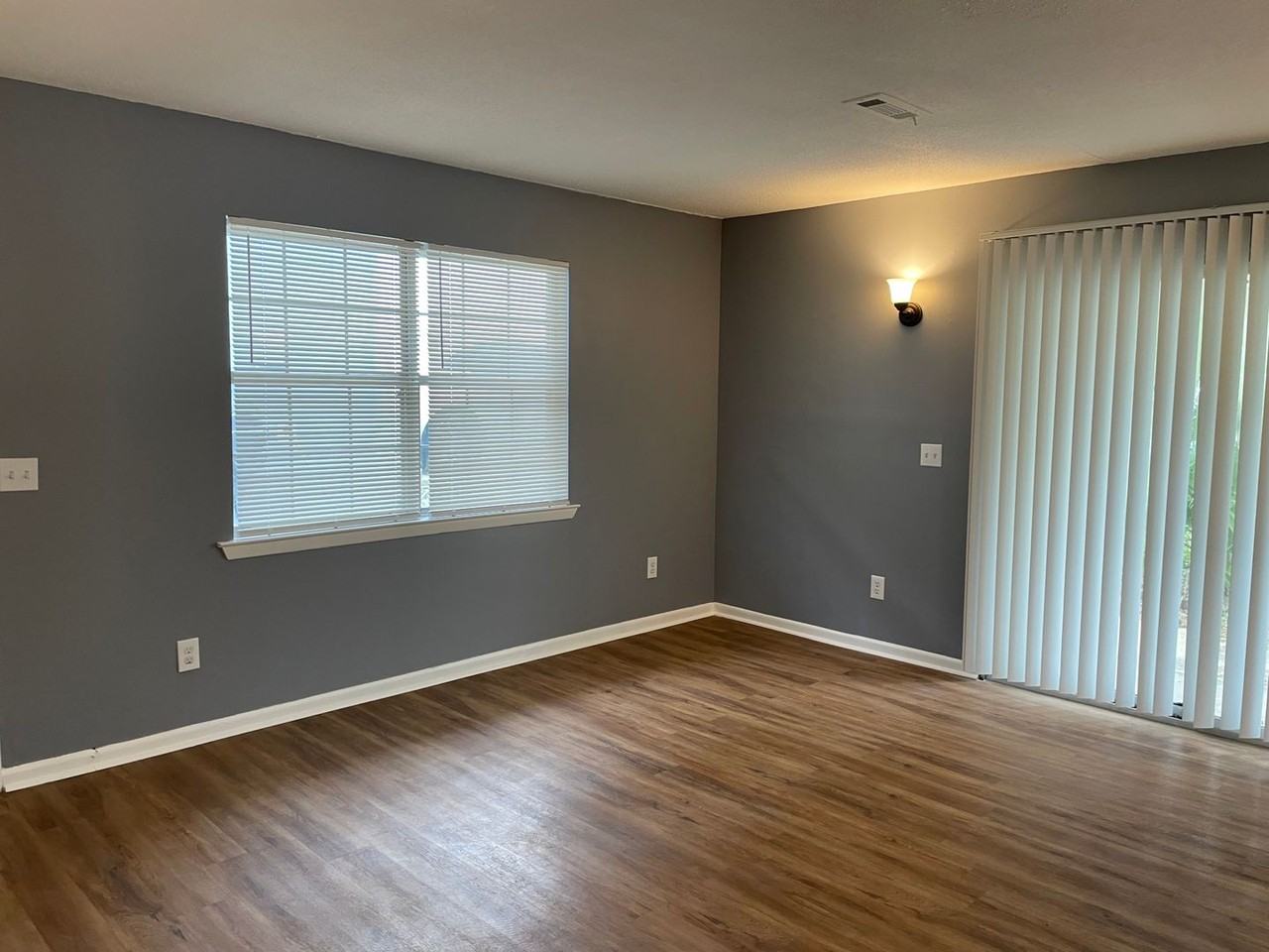 4007 Silver Sands Rd - Photo 3 of 21