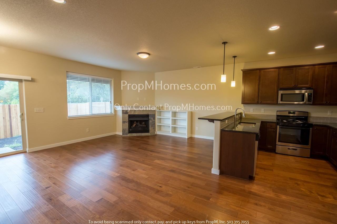 10605 Nw 303rd Pl - Photo 2 of 23