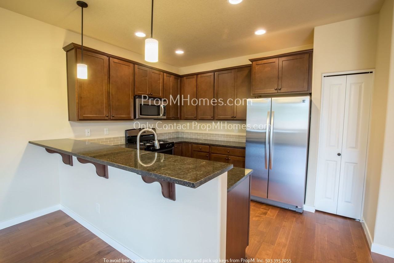 10605 Nw 303rd Pl - Photo 5 of 23
