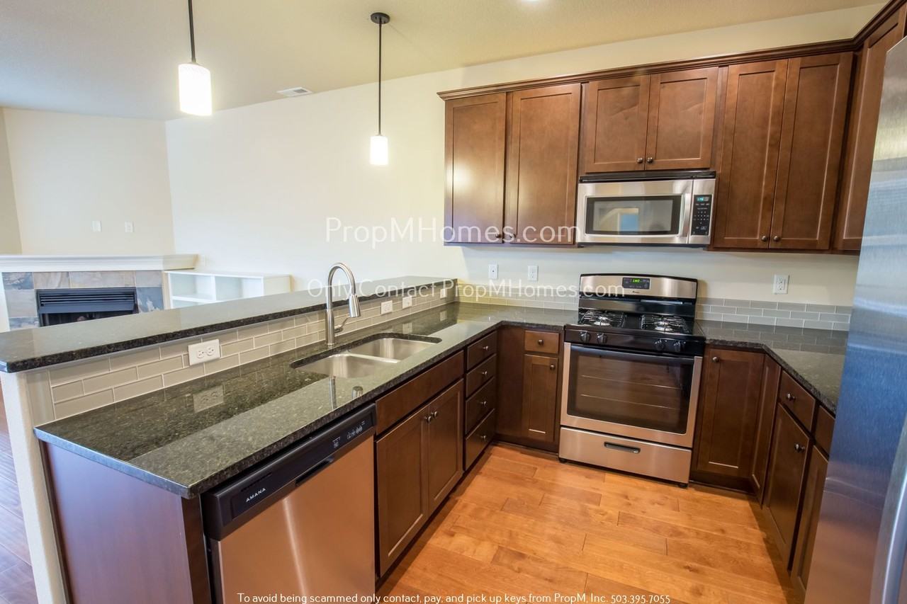 10605 Nw 303rd Pl - Photo 7 of 23