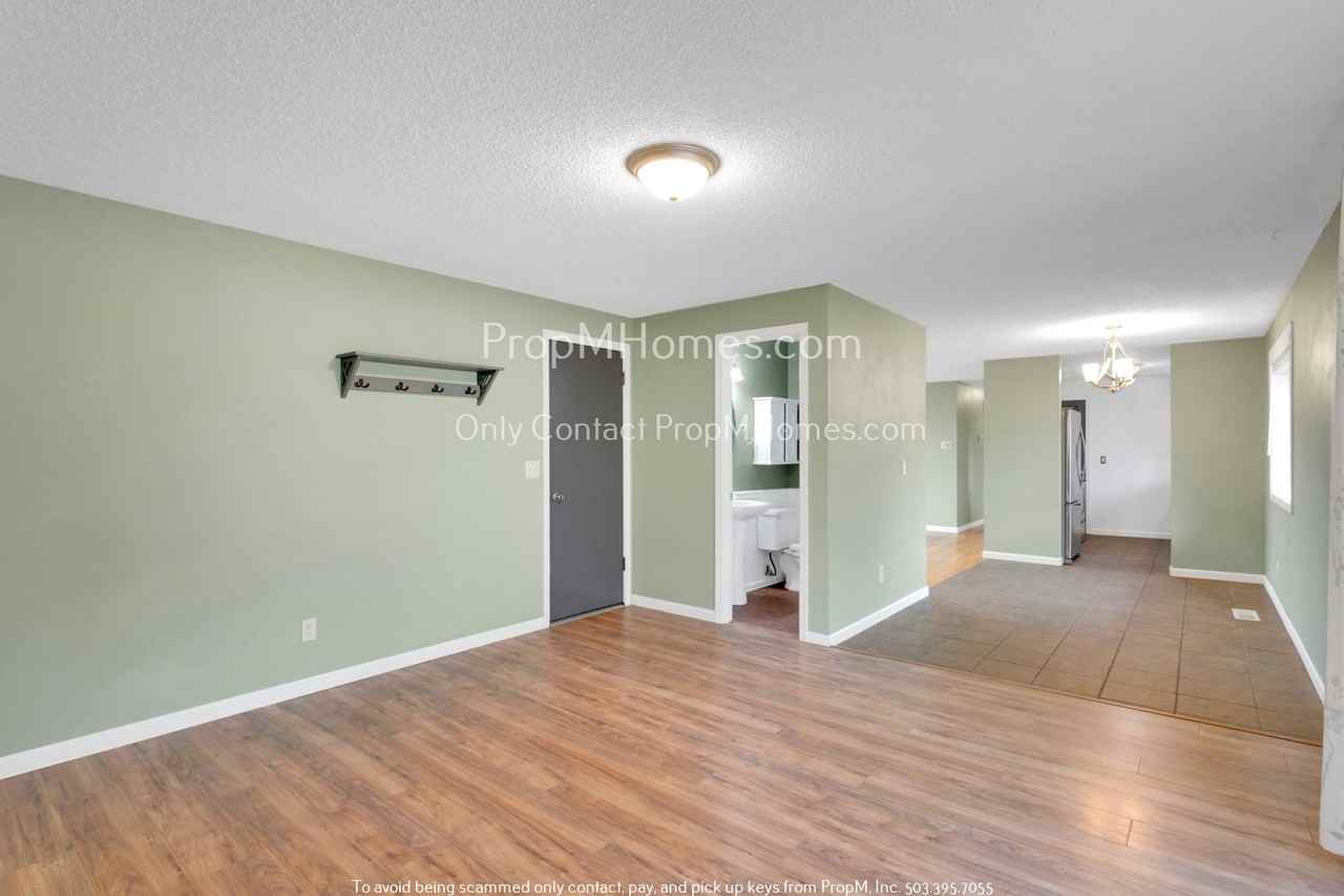 23528 Se Oak St - Photo 2 of 30