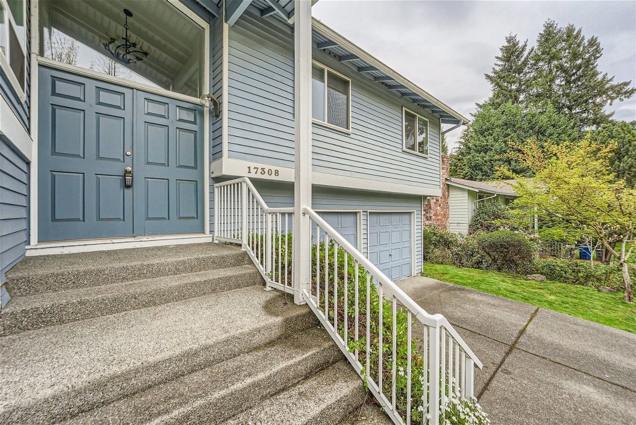 17308 Ne 13th Pl - Photo 2 of 31
