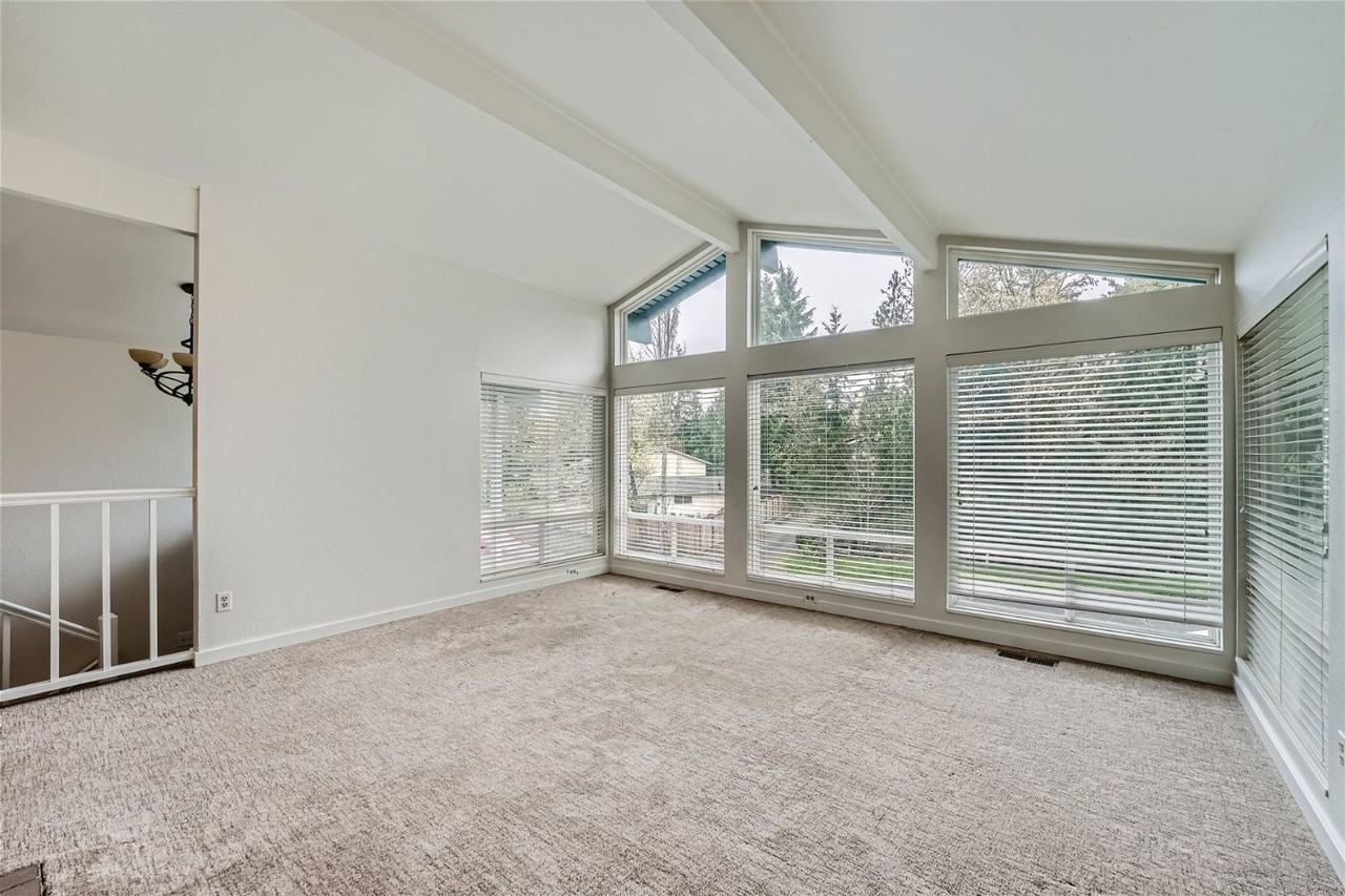 17308 Ne 13th Pl - Photo 4 of 31