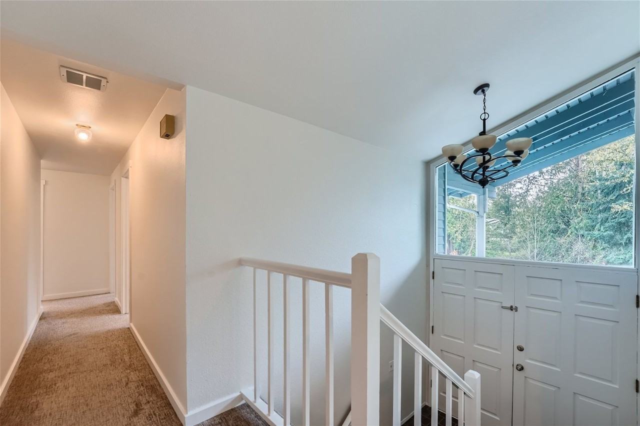 17308 Ne 13th Pl - Photo 3 of 31