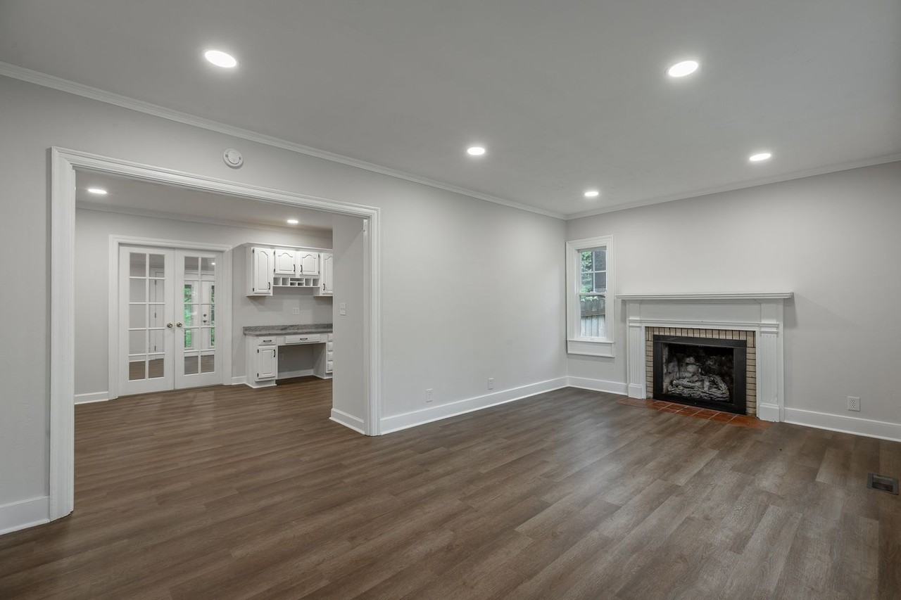 103 Delray Ave - Photo 2 of 49