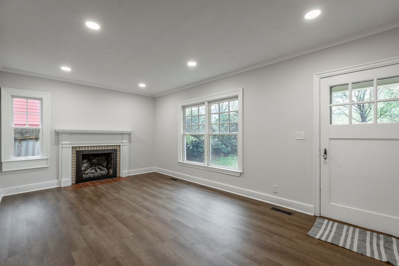 103 Delray Ave - Photo 3 of 49