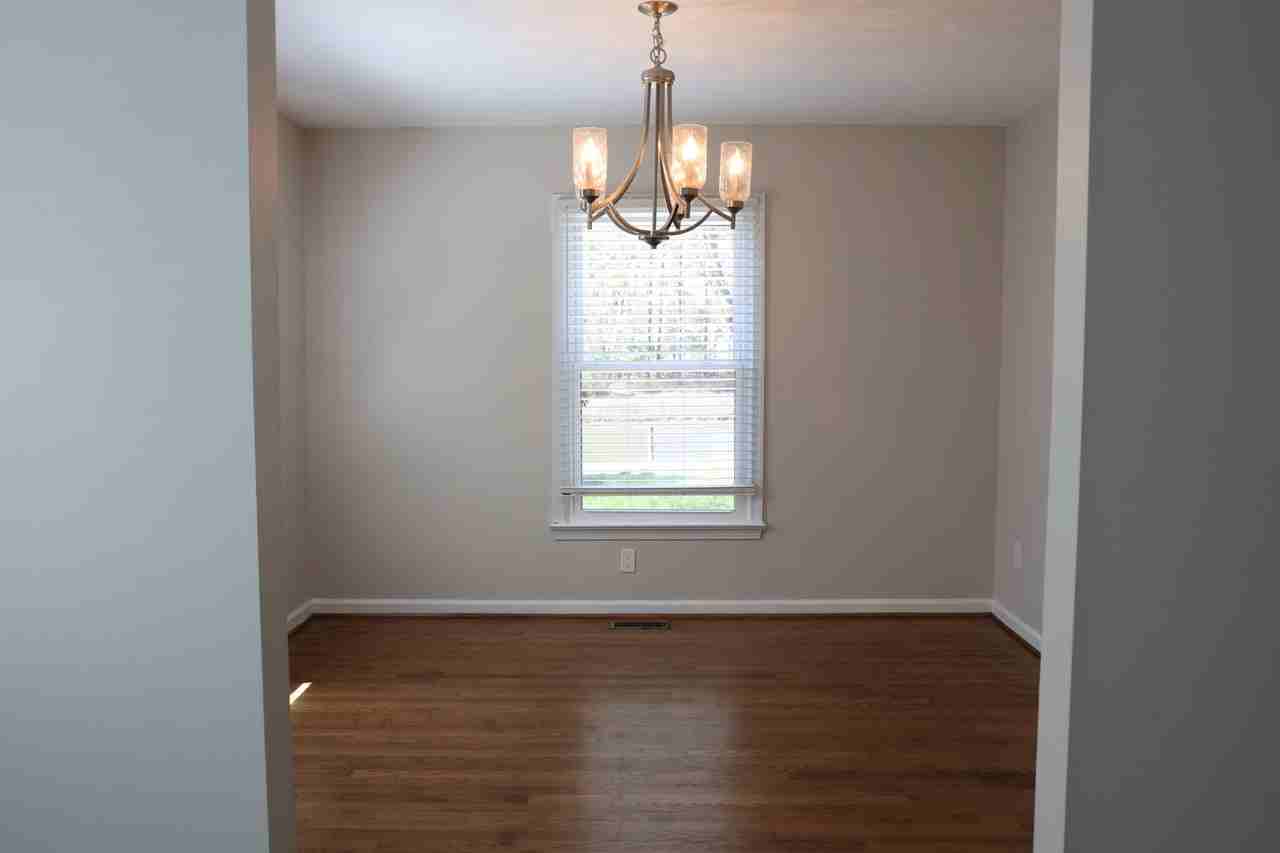 510 Elizabeth Lake Dr - Photo 7 of 23