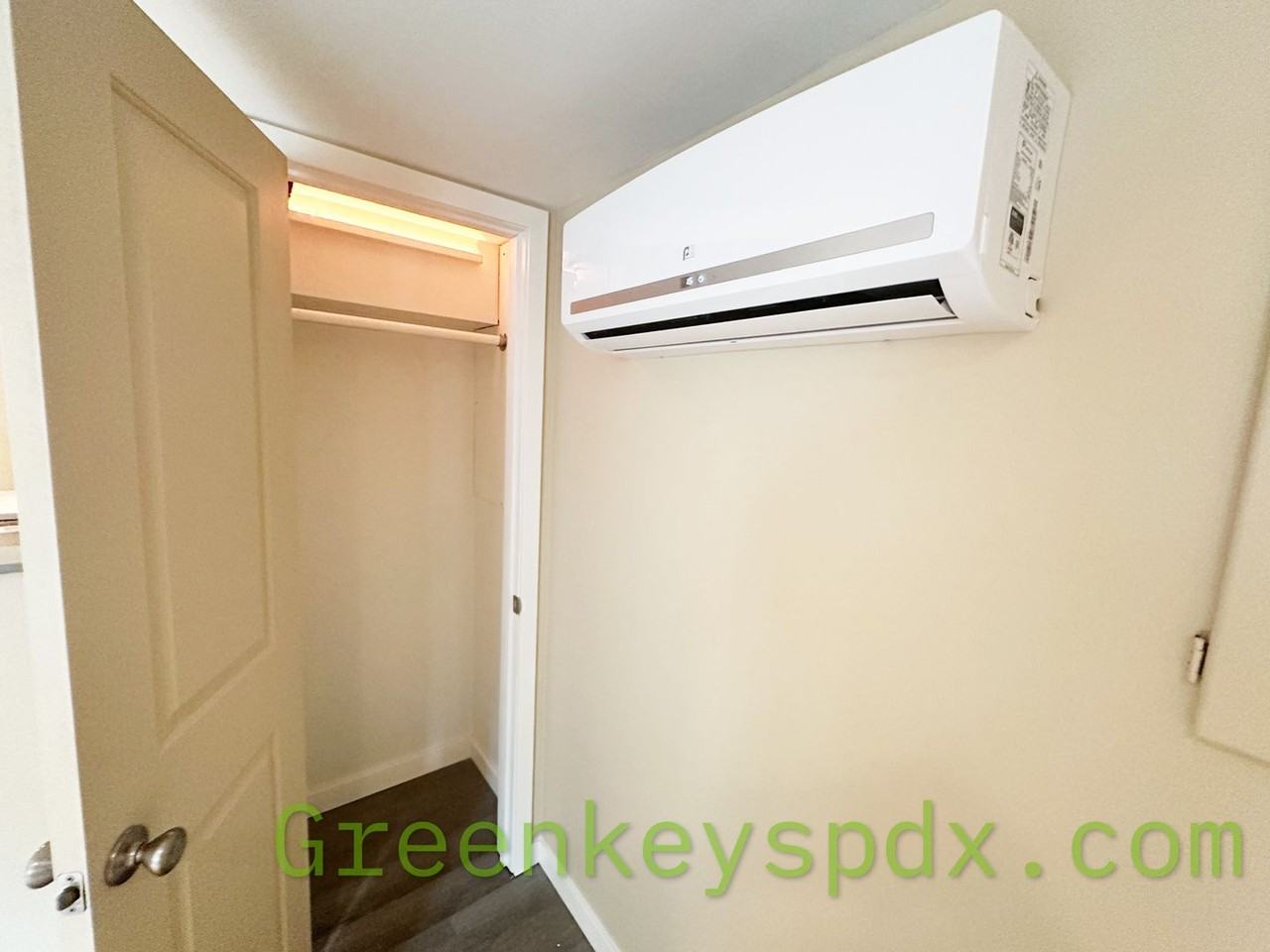 7521 N Williams Ave - Photo 3 of 19