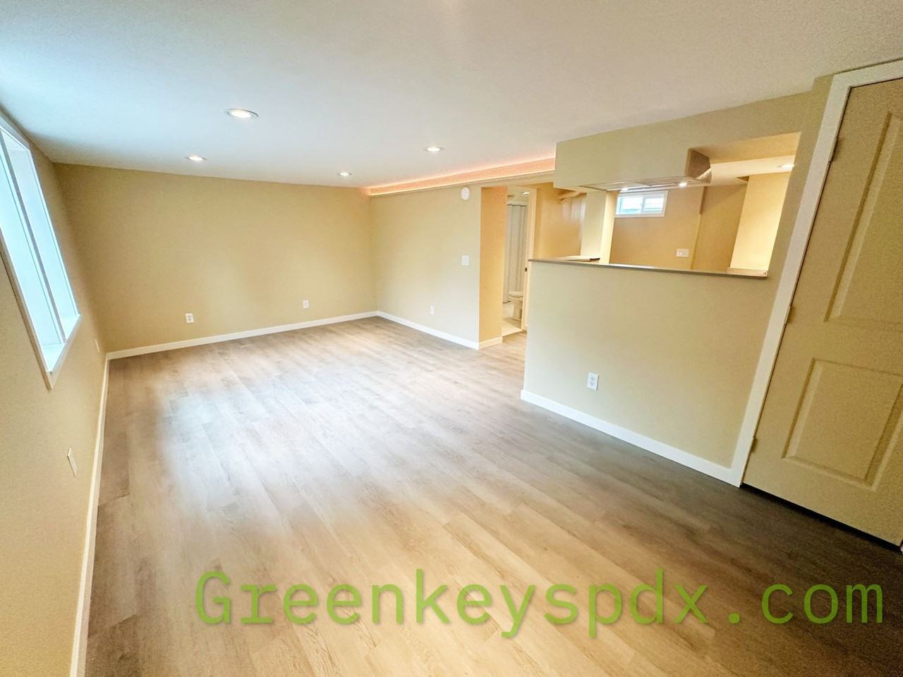 7521 N Williams Ave - Photo 4 of 19