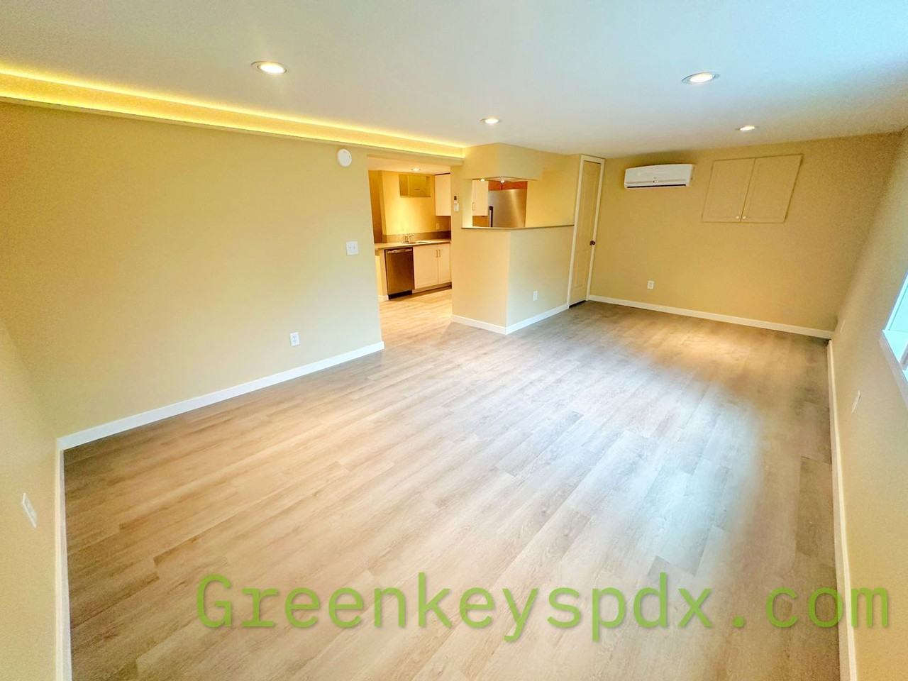 7521 N Williams Ave - Photo 5 of 19