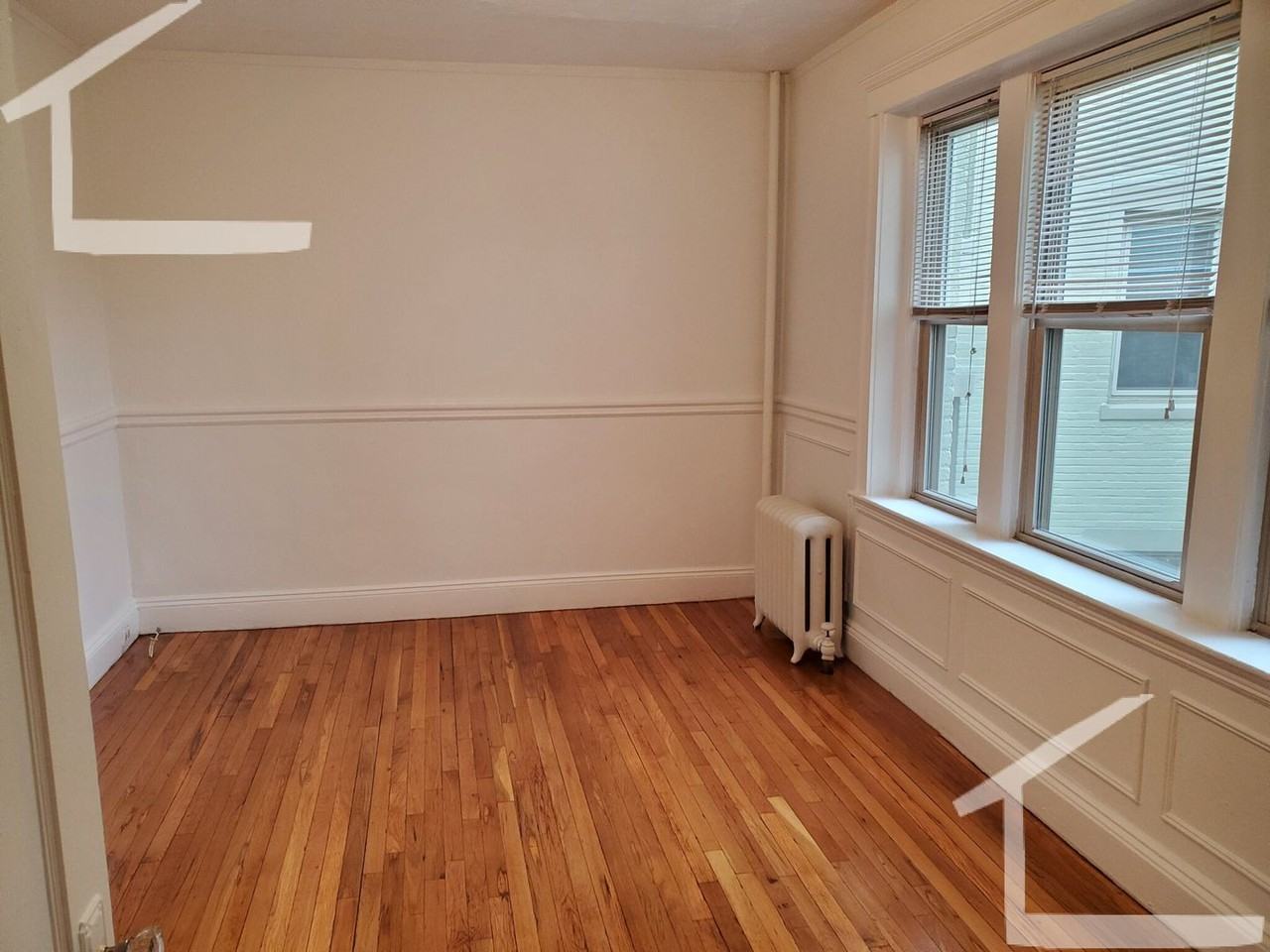 266 Kelton St - Photo 6 of 12