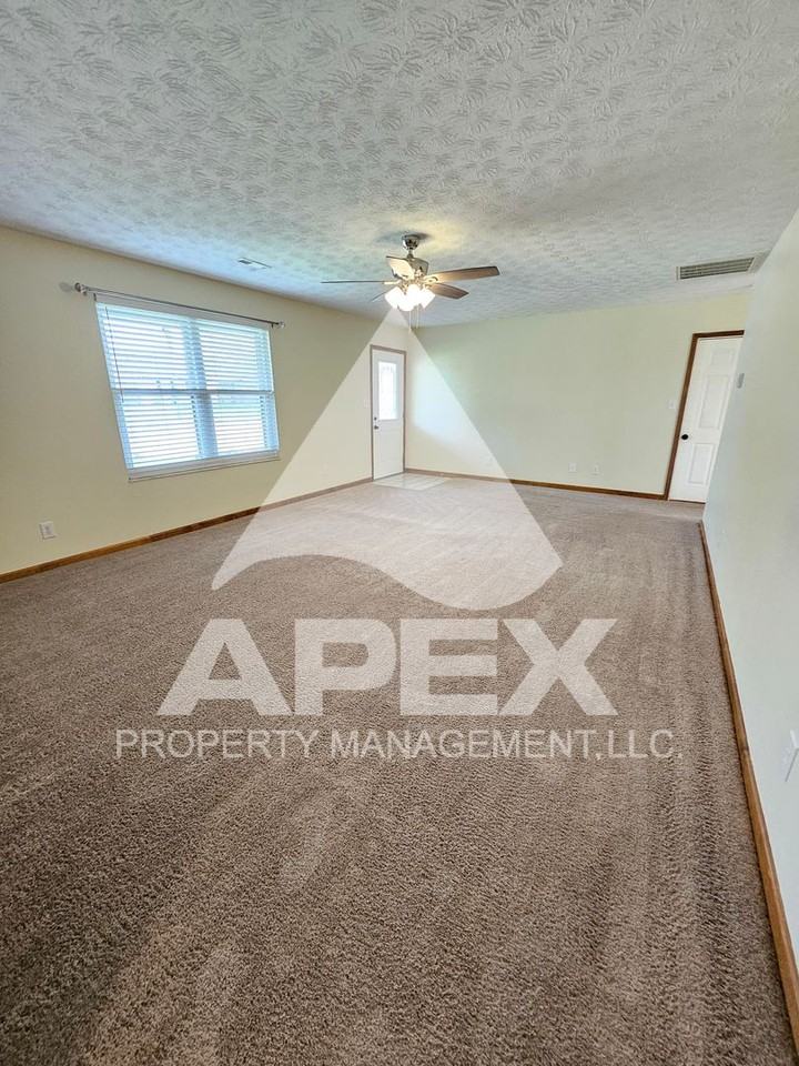 7265 Palermo Rd - Photo 7 of 29