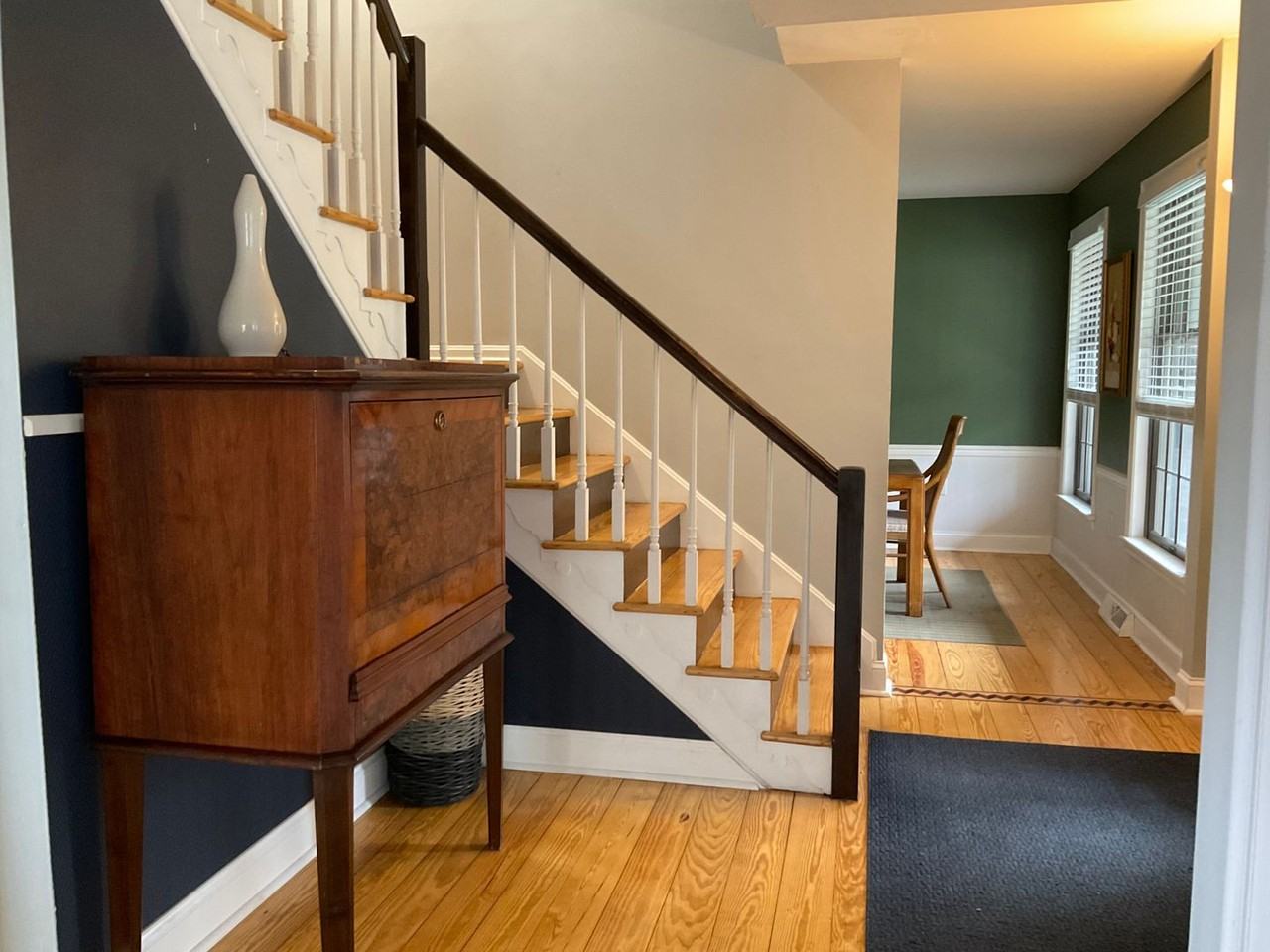 1541 Woodhaven Dr - Photo 4 of 43