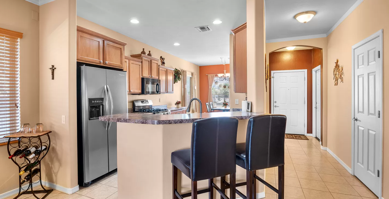 5908 S Starling Dr - Photo 6 of 18