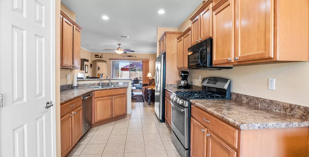 5908 S Starling Dr - Photo 7 of 18