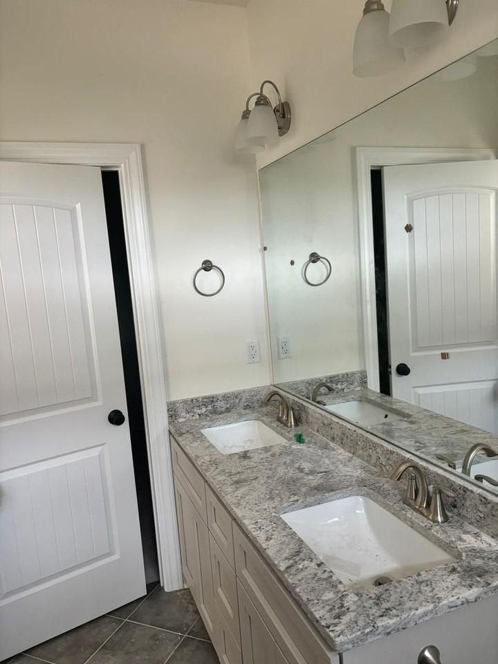 5819 Stewart Bend Rd - Photo 3 of 5