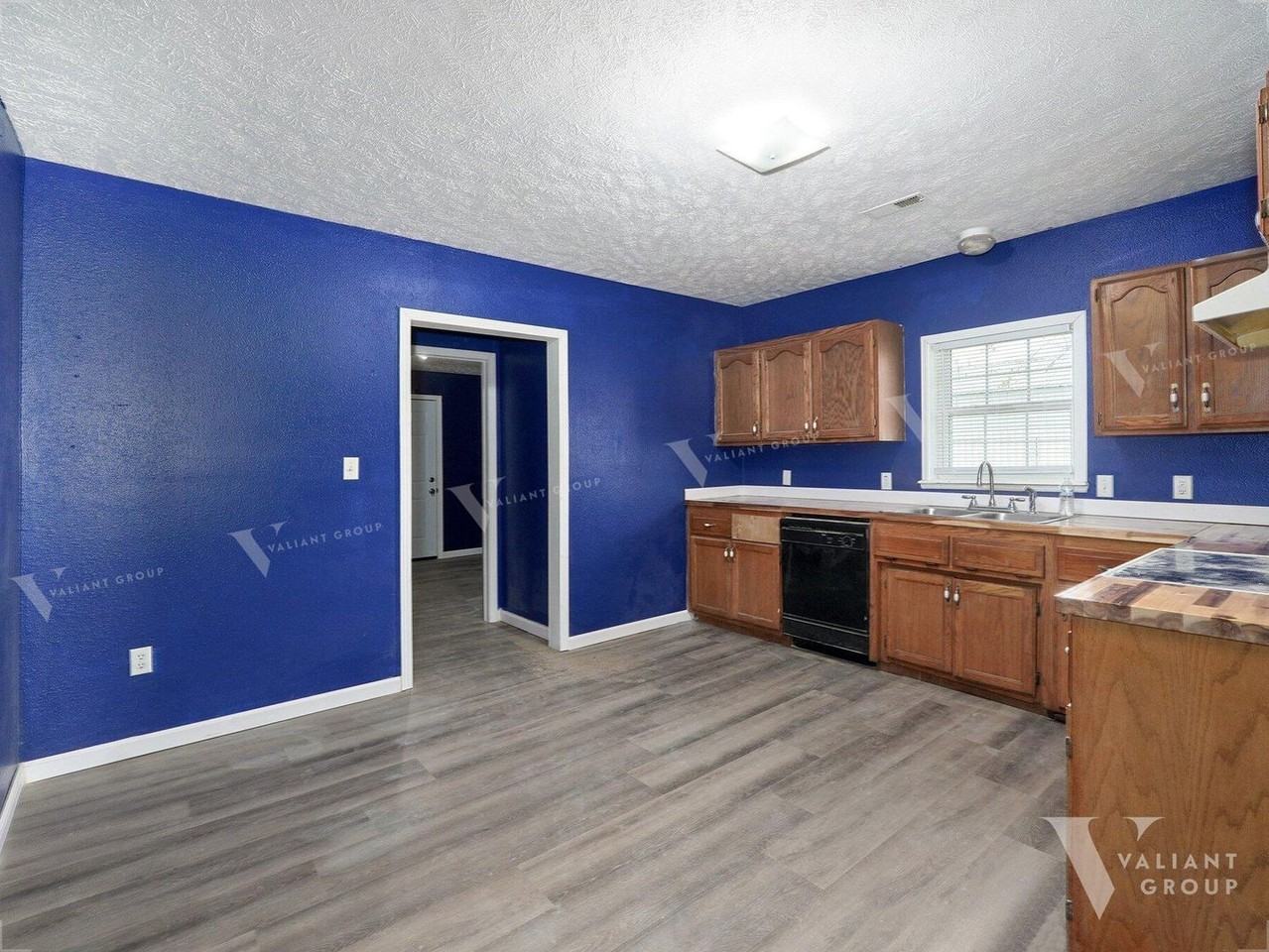 508 E Miller St - Photo 2 of 4