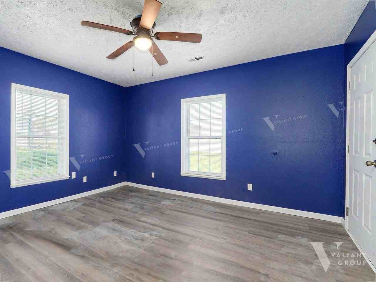 508 E Miller St - Photo 3 of 4