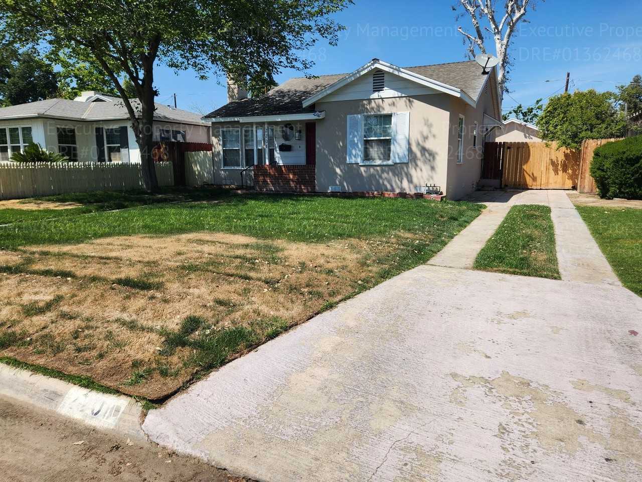 2208 Bradford St - Photo 3 of 23