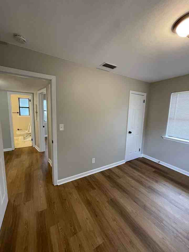 5247 Cleveland Rd - Photo 7 of 17