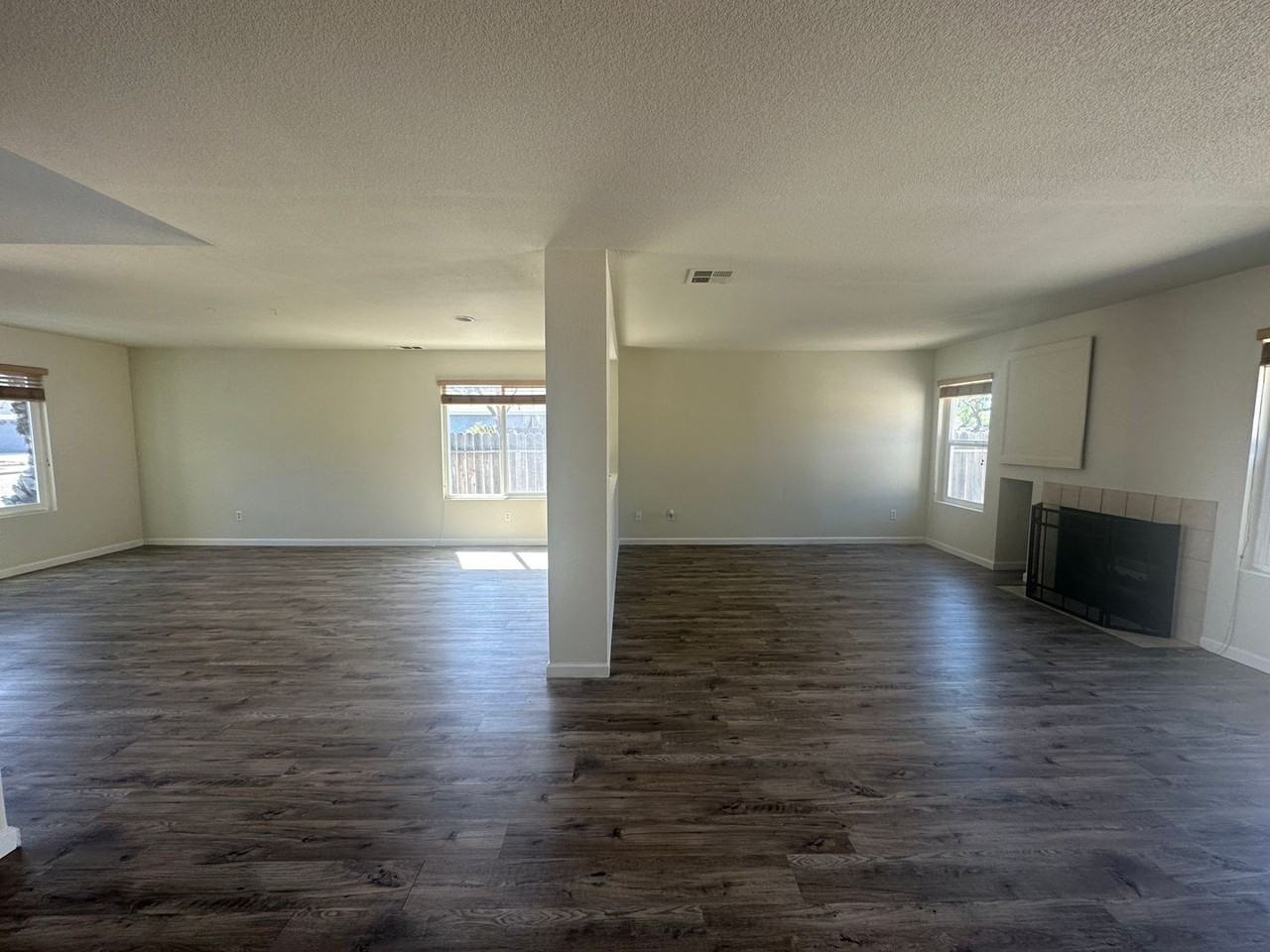 1227 Kingfisher Dr - Photo 6 of 28