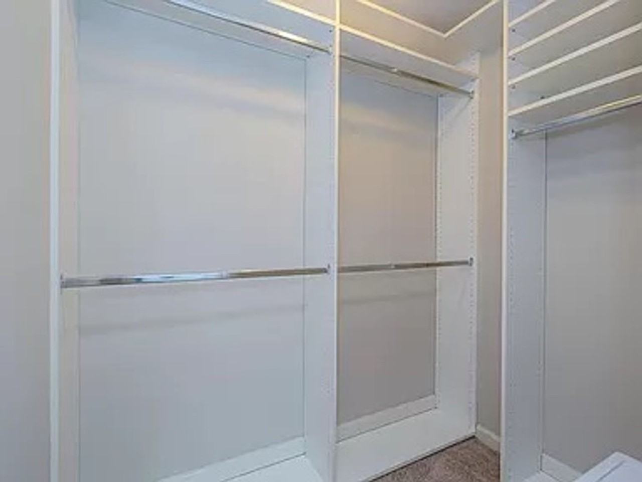 8 Conifer Sq - Photo 2 of 24